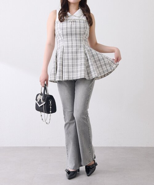 OLIVE des OLIVE(オリーブデオリーブ)の「【Belle Charme】BC Logo Lace Flare Denim(デニムパンツ・レディース・ブラック/サックスブルー/グレー・SMALL/LARGE/MEDIUM)」の9枚目の写真