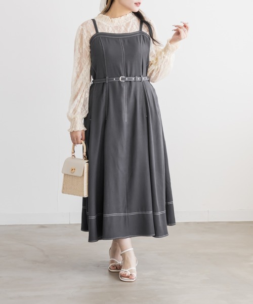 CLETTE(クレット)の「CLETTEオリジナルベルト付きステッチ配色キャミワンピース(ワンピース・レディース・アイボリー/チャコールグレー/ブラック・LL/3L/4L)」の1枚目の写真