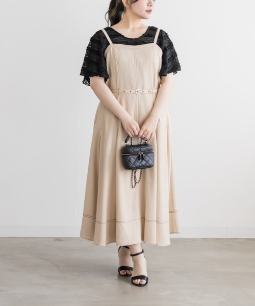 CLETTE(クレット)の「CLETTEオリジナルベルト付きステッチ配色キャミワンピース(ワンピース・レディース・アイボリー/チャコールグレー/ブラック・LL/3L/4L)」の2枚目の写真