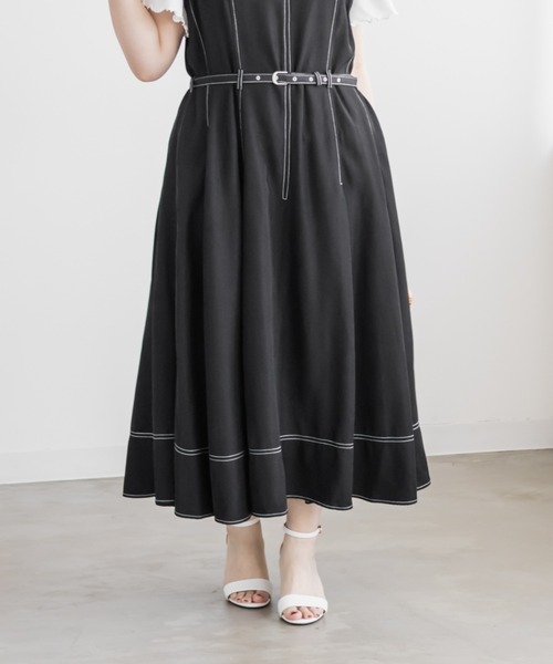 CLETTE(クレット)の「CLETTEオリジナルベルト付きステッチ配色キャミワンピース(ワンピース・レディース・アイボリー/チャコールグレー/ブラック・LL/3L/4L)」の19枚目の写真