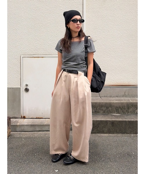 Ungrid（アングリッド）の「オフショルフィットTee（Tシャツ/カットソー・レディース・チャコールグレー/オフホワイト/レッド・FREE）」の17枚目の写真
