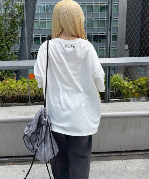 continuer de NICE CLAUP(コンティニューデナイスクラップ)の「レースロゴ×色々ロゴBIGT(Tシャツ/カットソー・レディース・オフホワイト/ピンク/オートミール/スミクロ・FREE)」の8枚目の写真