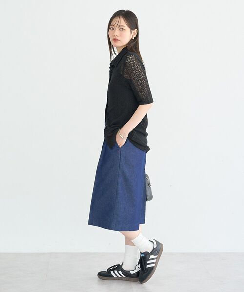 earth music&ecology(アースミュージックアンドエコロジー)の「ストレッチレース襟付シャツ(シャツ/ブラウス・レディース・オフホワイト/ブラウン/ブラック・FREE)」の12枚目の写真