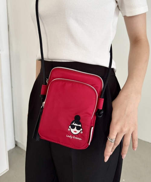 HAPPY FACE(ハッピーフェイス)の「EMMA顔刺? プチポシェット RD(ショルダーバッグ・レディース・レッド・ONE SIZE)」の4枚目の写真