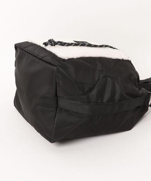 A by MAGASIN DE MODE(エーバイマガジンデモード)の「【A By MAGASIN DE MODE】キルトボアドロスト2WAYショルダー SNBD(ショルダーバッグ・レディース・グレー/ブラック・FREE)」の5枚目の写真