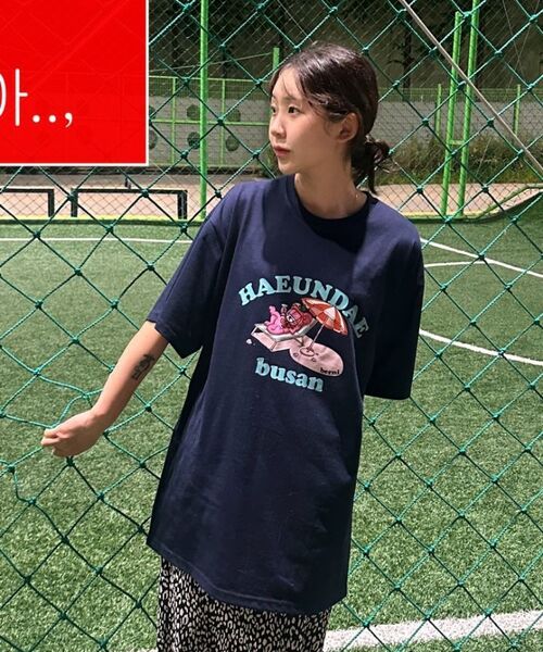 BERNI(ベルニ)の「釜山ヘウンデホリデー半袖Tシャツ(ワイン)(Tシャツ/カットソー・レディース・その他・SMALL/MEDIUM/LARGE/X-LARGE/2XL)」の9枚目の写真