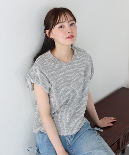 BLUEEAST(ブルーイースト)の「バルーンスリーブツイードTシャツ(Tシャツ/カットソー・レディース・ベージュ/グレー/ブラック・MEDIUM)」の3枚目の写真