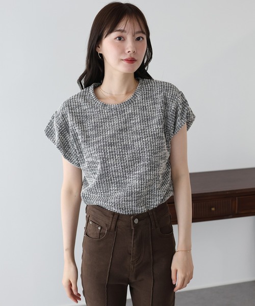 BLUEEAST(ブルーイースト)の「バルーンスリーブツイードTシャツ(Tシャツ/カットソー・レディース・ベージュ/グレー/ブラック・MEDIUM)」の2枚目の写真