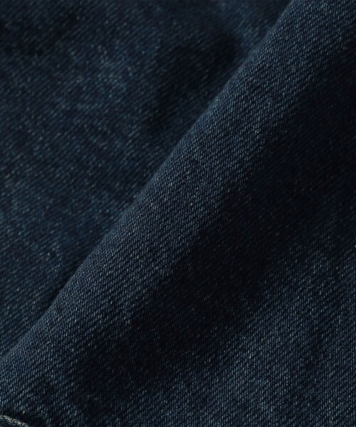 Levi's(リーバイス)の「LEVI’S(R) / Loose Crop Trucker Jacket(デニムジャケット・レディース・インディゴブルー・SMALL)」の5枚目の写真