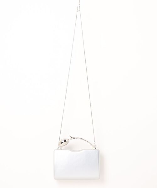 Leja(レジャ)の「【LEJA】チューリップメタルハンドルグリッター2WAYバッグ結婚式 パーティー 成人式 二次会 同窓会 お呼ばれ オケージョン 20代 30代(ハンドバッグ・レディース・シルバー・FREE)」の10枚目の写真