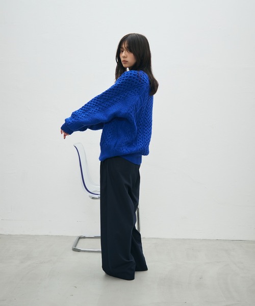 UNDERSTATEMENTs(アンダーステイトメント)の「【ユニセックス】ケーブルルーズプルオーバーニット(ニット/セーター・メンズ・ブルー/ブラック・LARGE/MEDIUM)」の8枚目の写真