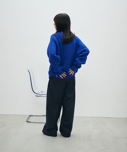 UNDERSTATEMENTs(アンダーステイトメント)の「【ユニセックス】ケーブルルーズプルオーバーニット(ニット/セーター・メンズ・ブルー/ブラック・LARGE/MEDIUM)」の9枚目の写真