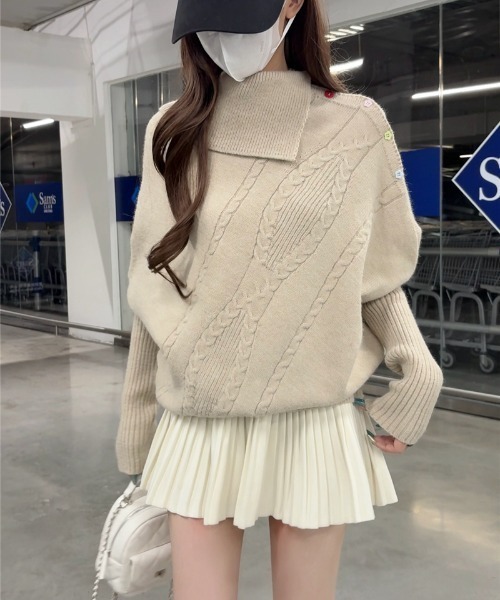 AMAJI(アマジ)の「ハイネック ケーブル編み ケープ風 ルーズニットトップス(ニット/セーター・レディース・ホワイト/グレー/ベージュ・FREE)」の6枚目の写真