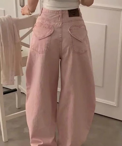 AVYL(アヴィル)の「ハートポケット ルーズワイドピンクデニムパンツ(デニムパンツ・レディース・ピンク・S/M/L)」の9枚目の写真