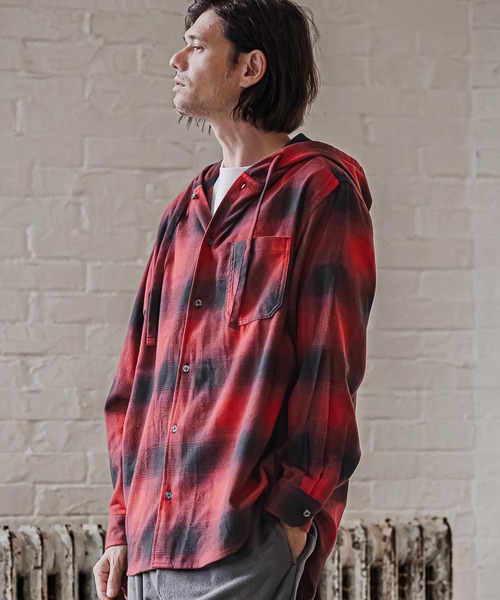 CAMBIO（カンビオ）の「ms6619- Hooded Ombre Check Flannel Shirt フーディーシャツ(AI-262-08)（シャツ/ブラウス・メンズ・ホワイト/ブラック/レッド・S/M/L）」の17枚目の写真