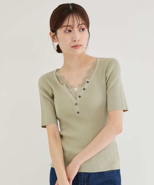 Jayro(ジャイロ)の「キーネックレース付トップス(ニット/セーター・レディース・グリーン系その他2/ホワイト系その他2/グレー/ブラック・M)」の4枚目の写真