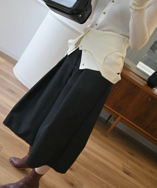 WILLFULLY（ウィルフリー）の「front tuck midi length flare PT（その他パンツ・レディース・ブルー/タン/ブラック・FREE）」の7枚目の写真