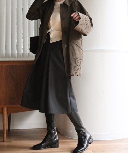 WILLFULLY（ウィルフリー）の「front tuck midi length flare PT（その他パンツ・レディース・ブルー/タン/ブラック・FREE）」の8枚目の写真