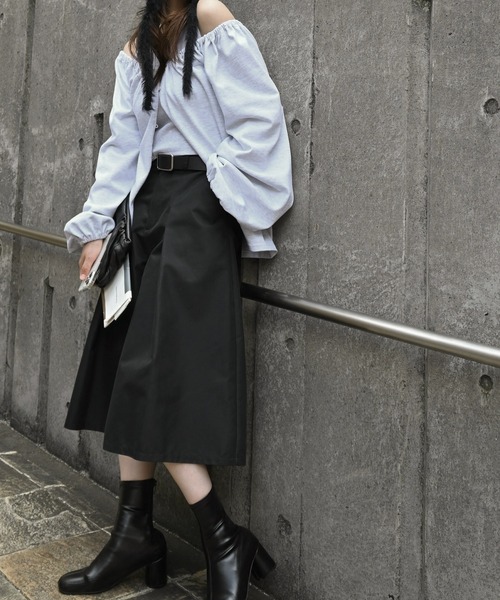 WILLFULLY（ウィルフリー）の「front tuck midi length flare PT（その他パンツ・レディース・ブルー/タン/ブラック・FREE）」の18枚目の写真