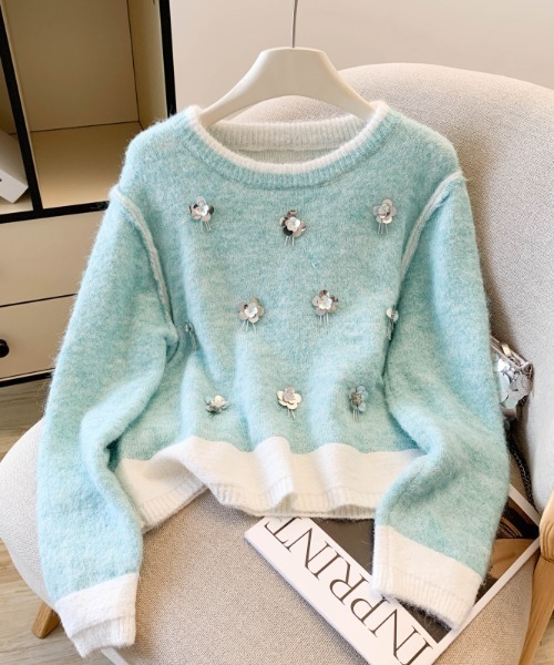 AMAJI(アマジ)の「立体フラワー モヘア クルーネック ニットトップス(ニット/セーター・レディース・グレー/ライトグリーン/イエロー・FREE)」の2枚目の写真