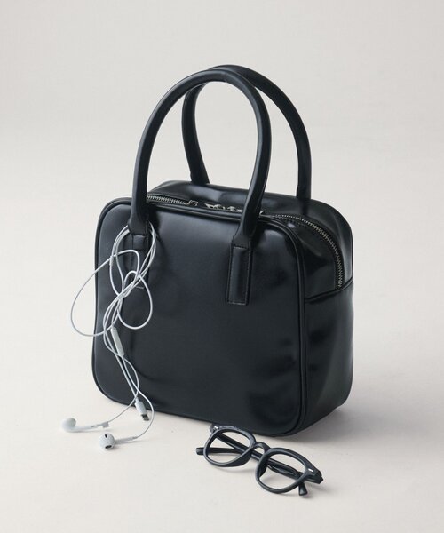 CIAOPANIC TYPY(チャオパニックティピー)の「:【ZOZO限定】復刻!エナメルボストンBAG(ショルダーバッグ・レディース・ブラック/ブラウン/シルバー・ONE SIZE)」の1枚目の写真