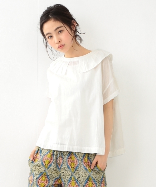 BEAMS BOY（ビームスボーイ）の「BEAMS BOY / コットンリネン フリル衿 ショートスリーブ（シャツ/ブラウス・レディース・ホワイト/ブルー/ネイビー・ONE SIZE）」の6枚目の写真