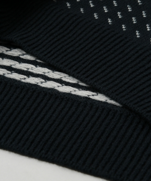 RAGEBLUE（レイジブルー）の「柄ジャガードニットクルー/737615（ニット/セーター・メンズ・ブラック/レッド/グリーン・MEDIUM/LARGE）」の9枚目の写真