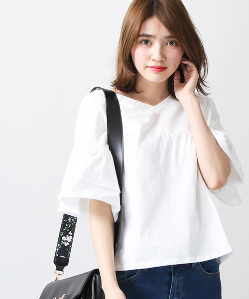 WEGO(ウィゴー)の「WEGO/ティアードラッフルスリーブカットソー(Tシャツ/カットソー・レディース・ブラック/ホワイト/イエロー/レッド/オレンジ/ターコイズブルー・LARGE/MEDIUM)」の2枚目の写真