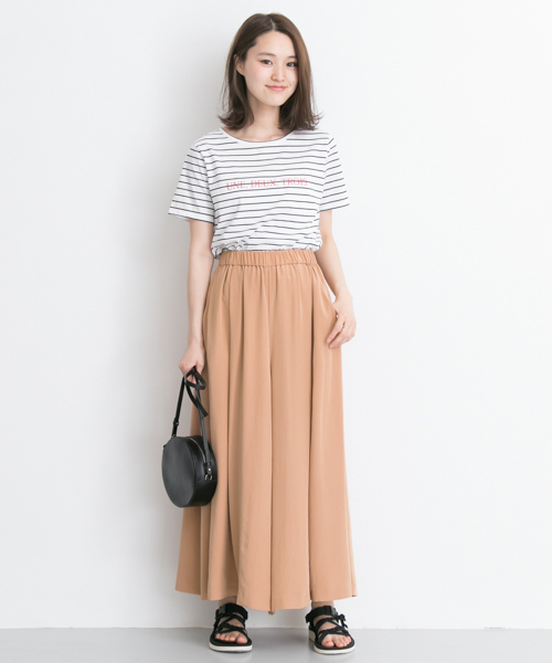 URBAN RESEARCH（アーバンリサーチ）の「UR Wゴムギャザーワイドパンツ（その他パンツ・レディース・オフホワイト/ベージュ/ブラウン系その他・FREE）」の20枚目の写真