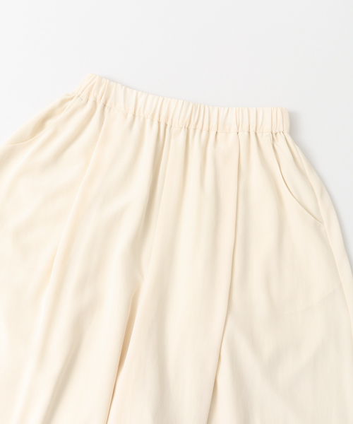 URBAN RESEARCH（アーバンリサーチ）の「UR Wゴムギャザーワイドパンツ（その他パンツ・レディース・オフホワイト/ベージュ/ブラウン系その他・FREE）」の5枚目の写真