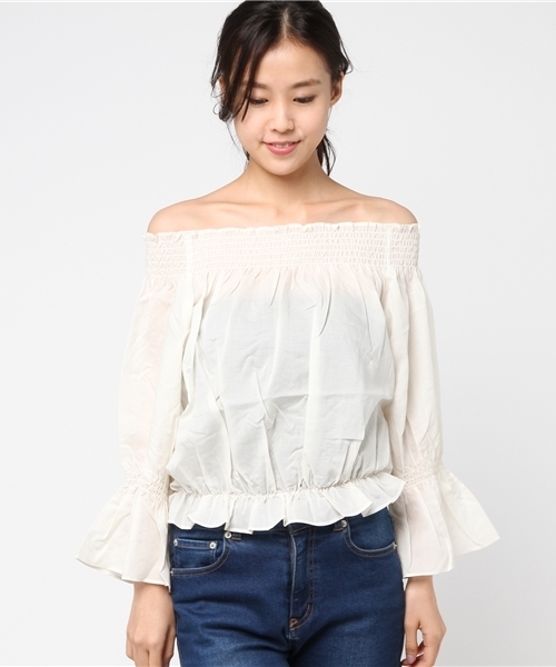 WEGO（ウィゴー）の「WEGO/キャンディースリーブシャーリングオフショルブラウス（シャツ/ブラウス・レディース・ホワイト/レッド/ライトインディゴブルー/その他1/その他2/その他3/その他4/イエロー系その他2/ブラック系その他2/その他5/ブラック/その他6/インディゴブルー・MEDIUM/LARGE）」の14枚目の写真