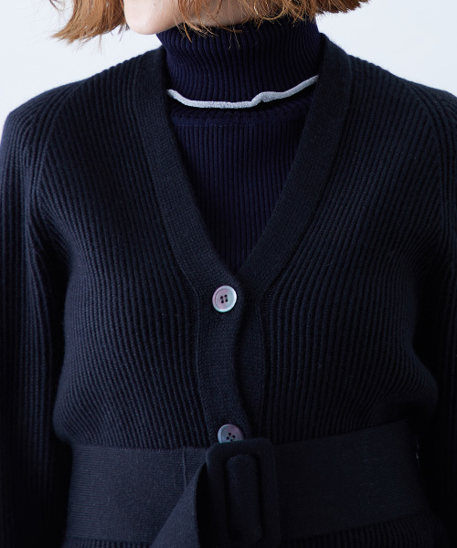 STUDIOUS（ステュディオス）の「ベルト付きドルマンニットカーディガン（カーディガン/ボレロ・レディース・グレー/ブラック/カーキ/インディゴブルー・FREE）」の18枚目の写真