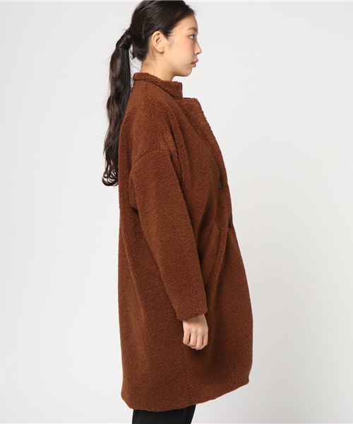 LBC（エルビーシー）の「スタンドカラーボアコート                  （その他アウター・レディース・オフホワイト/ネイビー/ブラウン・LARGE/MEDIUM）」の4枚目の写真