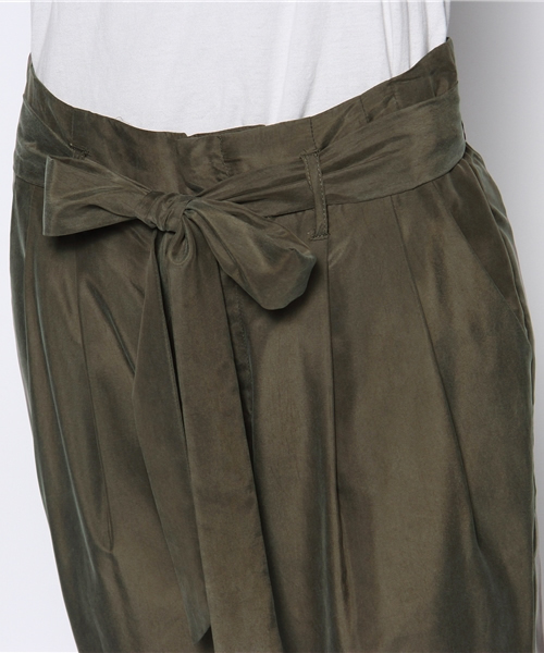 Tiara（ティアラ）の「サルエルパンツ（その他パンツ・レディース・グレー/カーキ・2）」の3枚目の写真