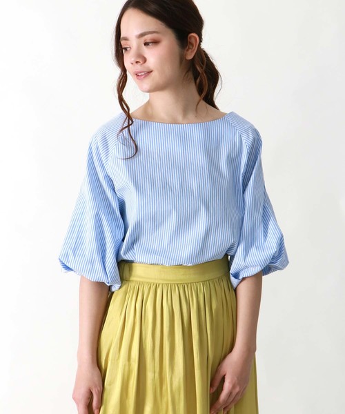 HER CLOSET(ハークローゼット)の「【HERCLOSET】バルーンスリーブストライプブラウス(シャツ/ブラウス・レディース・ブラック/サックスブルー/ネイビー・M)」の2枚目の写真