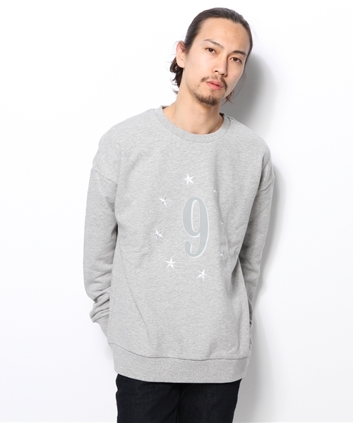 Lui's(ルイス)の「Lui's ナンバリングプルオーバースウェット(ドルマンスリーブ)(スウェット・メンズ・グレー/ネイビー/ブラック・FREE)」の15枚目の写真