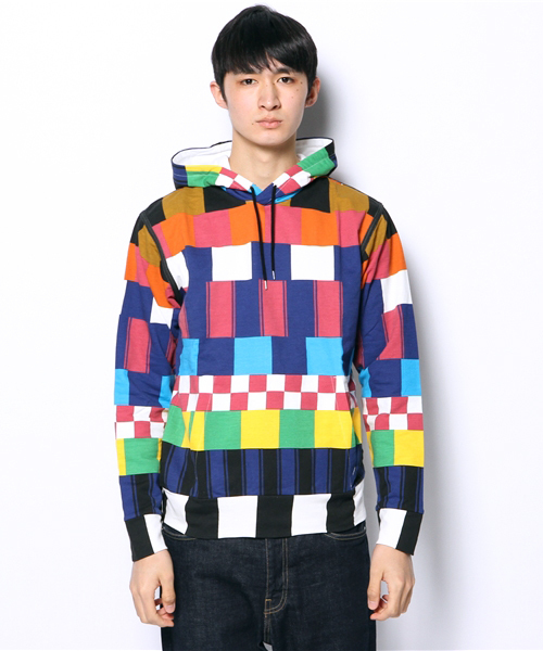 R.NEWBOLD（アールニューボールド）の「CLUB STRIPE PARKA/145507（パーカー・メンズ・マルチ・LARGE/X-LARGE/SMALL/MEDIUM）」の3枚目の写真