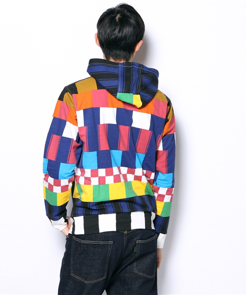 R.NEWBOLD（アールニューボールド）の「CLUB STRIPE PARKA/145507（パーカー・メンズ・マルチ・LARGE/X-LARGE/SMALL/MEDIUM）」の5枚目の写真
