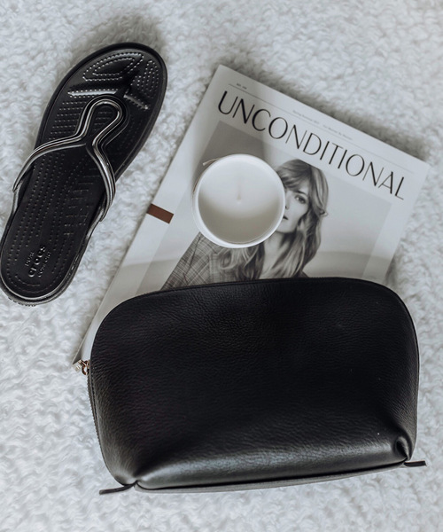 crocs（クロックス）の「サンラ メタル ブロック フラット フリップ ウィメン Sanrah Metal Block Flat Flip Women（サンダル・レディース・ピンク/シルバー/ブラック・25cm/23cm/24cm/22cm/21cm）」の6枚目の写真