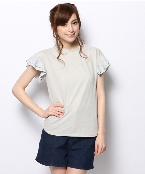 mystic(ミスティック)の「ハイネック袖フリルティー(Tシャツ/カットソー・レディース・オフホワイト/ベージュ/グレー/ブラック・フリ-)」の4枚目の写真