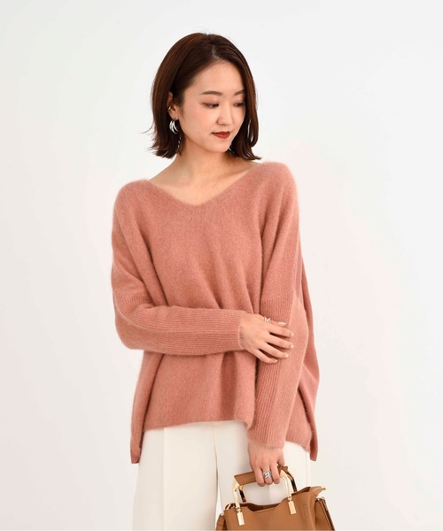 DouDou(ドゥドゥ)の「フェレット切替Vプルオーバー(ニット/セーター・レディース・ベージュ/サックスブルー/モカ/ラベンダー/ダークブラウン/ピンク/ブルー系その他/イエロー・FREE)」の8枚目の写真