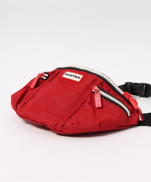 HUNTER（ハンター）の「ORIGINAL NYLON BUMBAG（ボディバッグ/ウエストポーチ・レディース・ブルー/ピンク/グレー/ブラック/グリーン/レッド・FREE）」の8枚目の写真