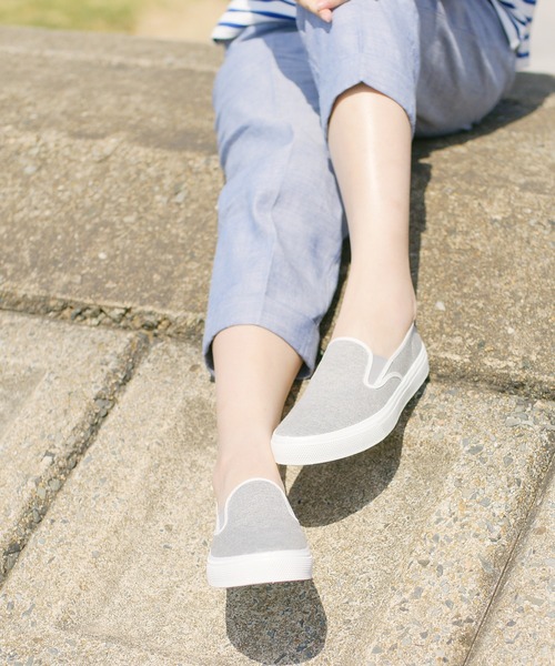 ASAHI SHOES（アサヒシューズ）の「アサヒ スリッポン スニーカー(アサヒ501)（スニーカー・レディース・グレー/ネイビー/ホワイト/ブラック・26.5cm/25.5cm/24.5cm/27.0cm/24.0cm/22.5cm/28.5cm/23.0cm/25.0cm/27.5cm/23.5cm/26.0cm/22.0cm/21.0cm/21.5cm/30.0cm）」の11枚目の写真