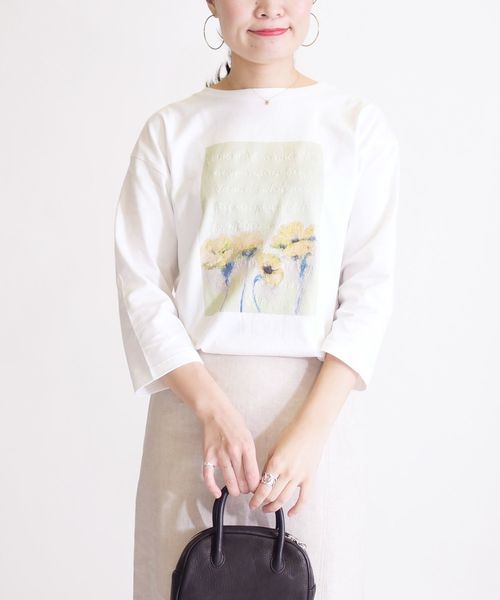 SHIPS（シップス）の「エンブロイダリー 7/S TEE（Tシャツ/カットソー・レディース・ホワイト/ブラック/ダークグレー/ライトホワイト・ONE SIZE）」の2枚目の写真