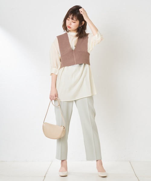 natural couture（ナチュラルクチュール）の「シアーシャツ+ニットビスチェセット（シャツ/ブラウス・レディース・ブラック/ベージュ/アイボリー・FREE）」の10枚目の写真