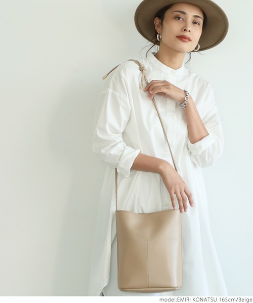 coca（coca）（コカ）の「シンプルフロントポケットバッグ（ショルダーバッグ・レディース・ベージュ/ブラック・ONE SIZE）」の22枚目の写真