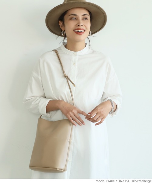 coca（coca）（コカ）の「シンプルフロントポケットバッグ（ショルダーバッグ・レディース・ベージュ/ブラック・ONE SIZE）」の19枚目の写真