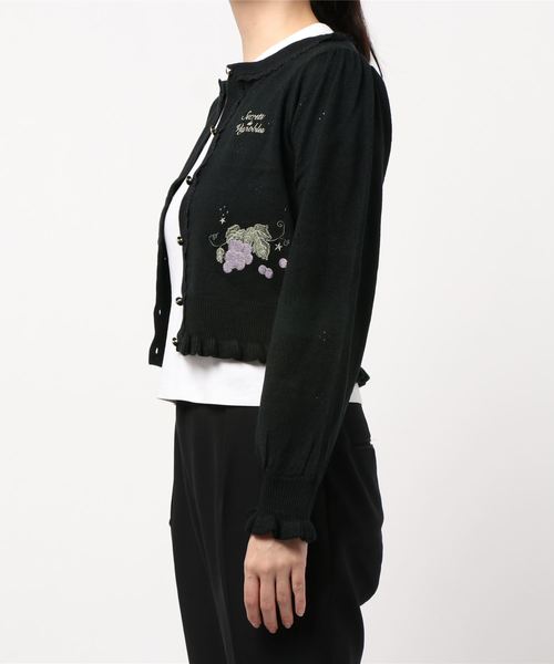 axes femme（アクシーズファム）の「葡萄刺繍ニットカーデ（カーディガン/ボレロ・レディース・ワイン/グリーン/ブラック・MEDIUM）」の5枚目の写真