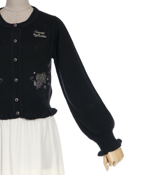 axes femme（アクシーズファム）の「葡萄刺繍ニットカーデ（カーディガン/ボレロ・レディース・ワイン/グリーン/ブラック・MEDIUM）」の15枚目の写真