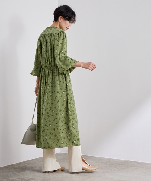 ADAM ET ROPE'（アダムエロペ）の「クラシカルフラワーシャーリングワンピース（ワンピース・レディース・ブラック/グリーン/ネイビー・FREE）」の6枚目の写真